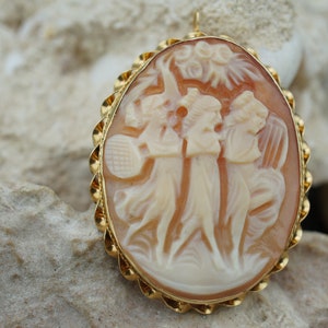 14k Solid Gold Yellow 14K yellow gold pendant brooch Cameo Three Graces from Greek mythology Art Deco Vintage Jewelry L3