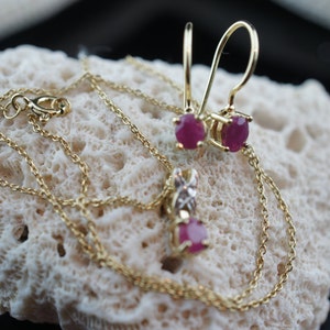 Sterling silver 925 gold vermeil Vintage Set Necklace chain ring in ring design gold tone stud earrings red stones cz  pendant gift  p123