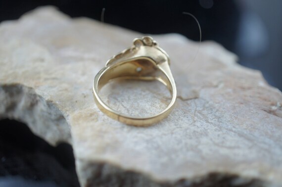 Vintage  Solid 14k Solid Gold Ring  gemstone ligh… - image 4