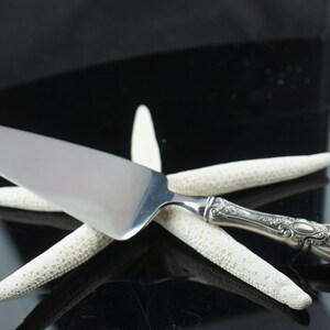 Vintage International Silver Sterling Silver 925 For Cake/ Pie Server Knife Towle Sterling Handle Stainless Blade holiday table silverware