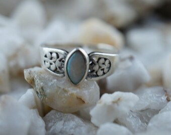 Bague Art Déco En Argent Massif Avec Péridot Et Opale De Feu - Style Filigrane Vintage - Neuf Sans Emballage