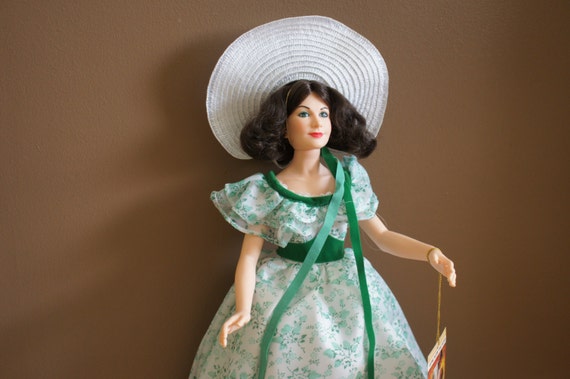 Vintage Artistic Doll Collection Boxed World Doll 19