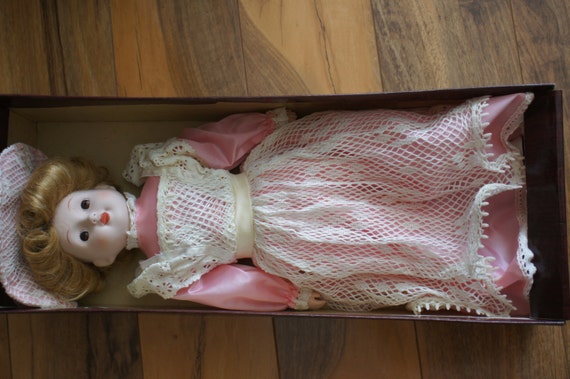 antique doll　ダスティピンク Bisque Porcelain Doll, Dynasty Doll, Pink Dress, Hand Painted, Tag