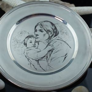 STERLING SILVER Solid Plate Vintage S Kirk & Son Sterling Silver 6 &quot; 100g  Mother and Child Plate