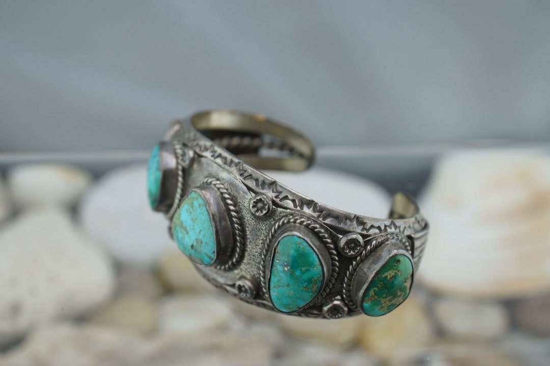 ブレスレット WILLIE and DUFFY Round turquoise bangle silver 925 handmade ブレスレット WILLIE and DUFFY Round turquoise bangle silver