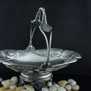 Antique Very Rare 1886c. Meriden Silver Quadruple Plate Four Leg Wedding Fruit Basket No 609 Floral Design