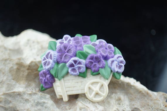 Art Deco Jewelry Set of 3 Brooch Plastic Floral Brooch  display picture 1