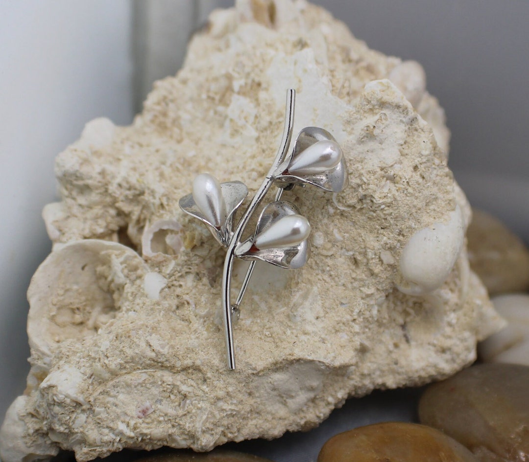 lilly❤︎ Love on the Line Calla Lily Bouquet