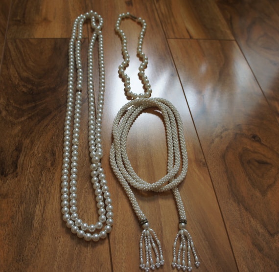 Estate Vintage Jewelry Necklace Set  Beaded  Hand… - image 1