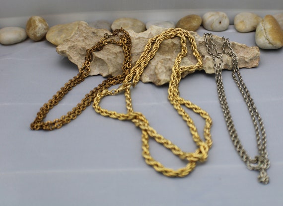 Set of 3 Chains Necklaces Vintage Art Deco Jewelr… - image 1