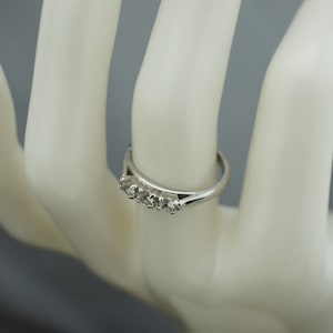 Vintage 925 Sterling  Silver Ring Size 7 Avon 3 stones CZ  Wedding Engagement Art Deco Jewelry SO122