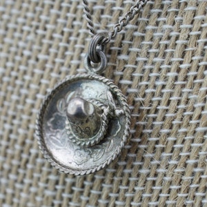 Vintage Sterling Silver Charm Pendant Mexico Hat Sombrero Art Deco Modernist Chain Necklace *79