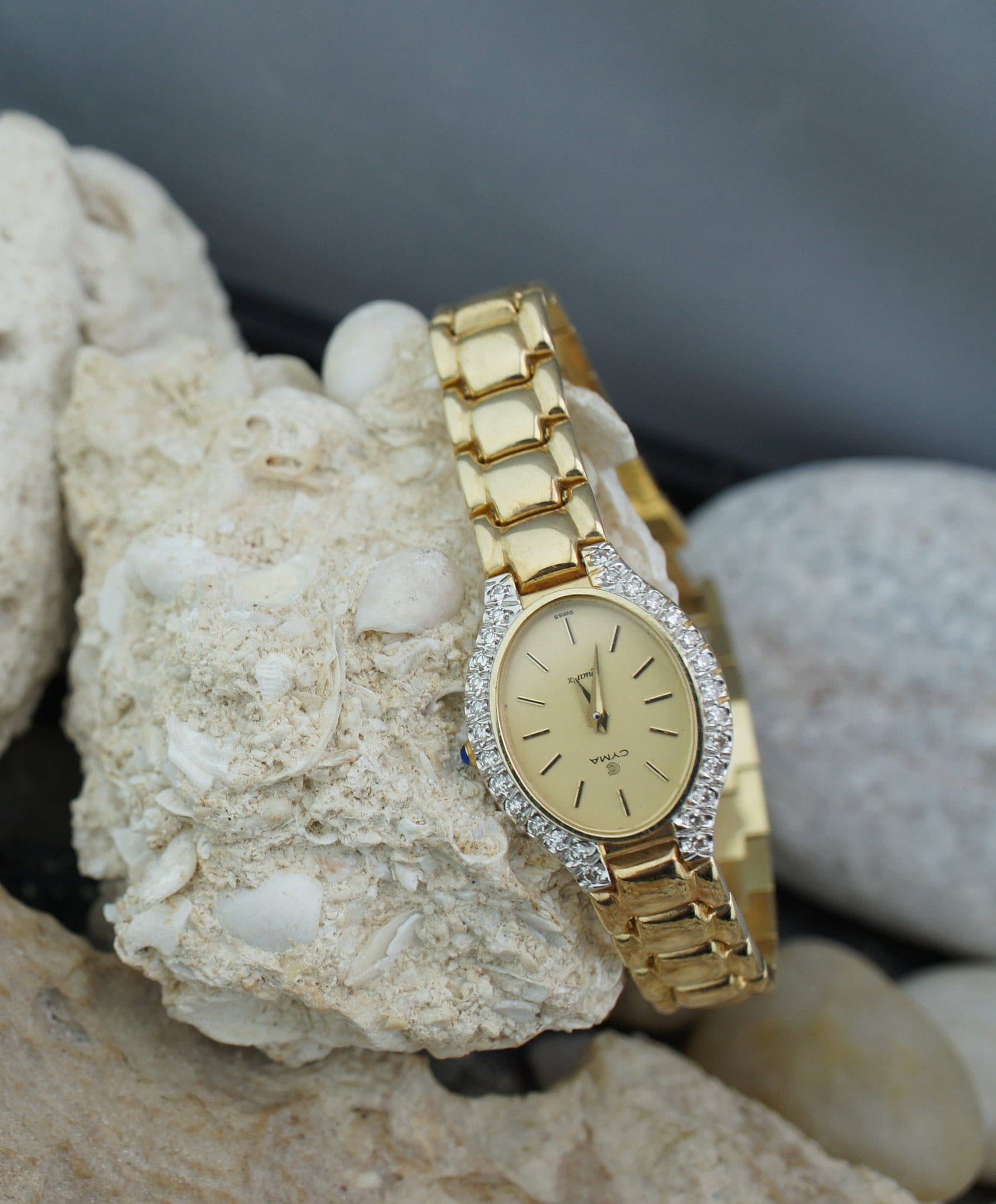 Cyma 14K Solid Gold Diamonds Ladies Watch Quartz Vintage Cyma 14K Solid Gold Diamonds Ladies Watch Quartz Vintage