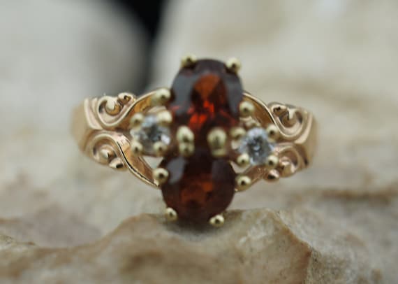 Vintage Solid 10k Solid Gold  Ring Gemstone light… - image 2