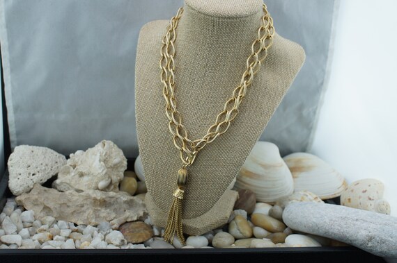 Vintage Art Deco Necklace Chain Gold Tone Big Rin… - image 5