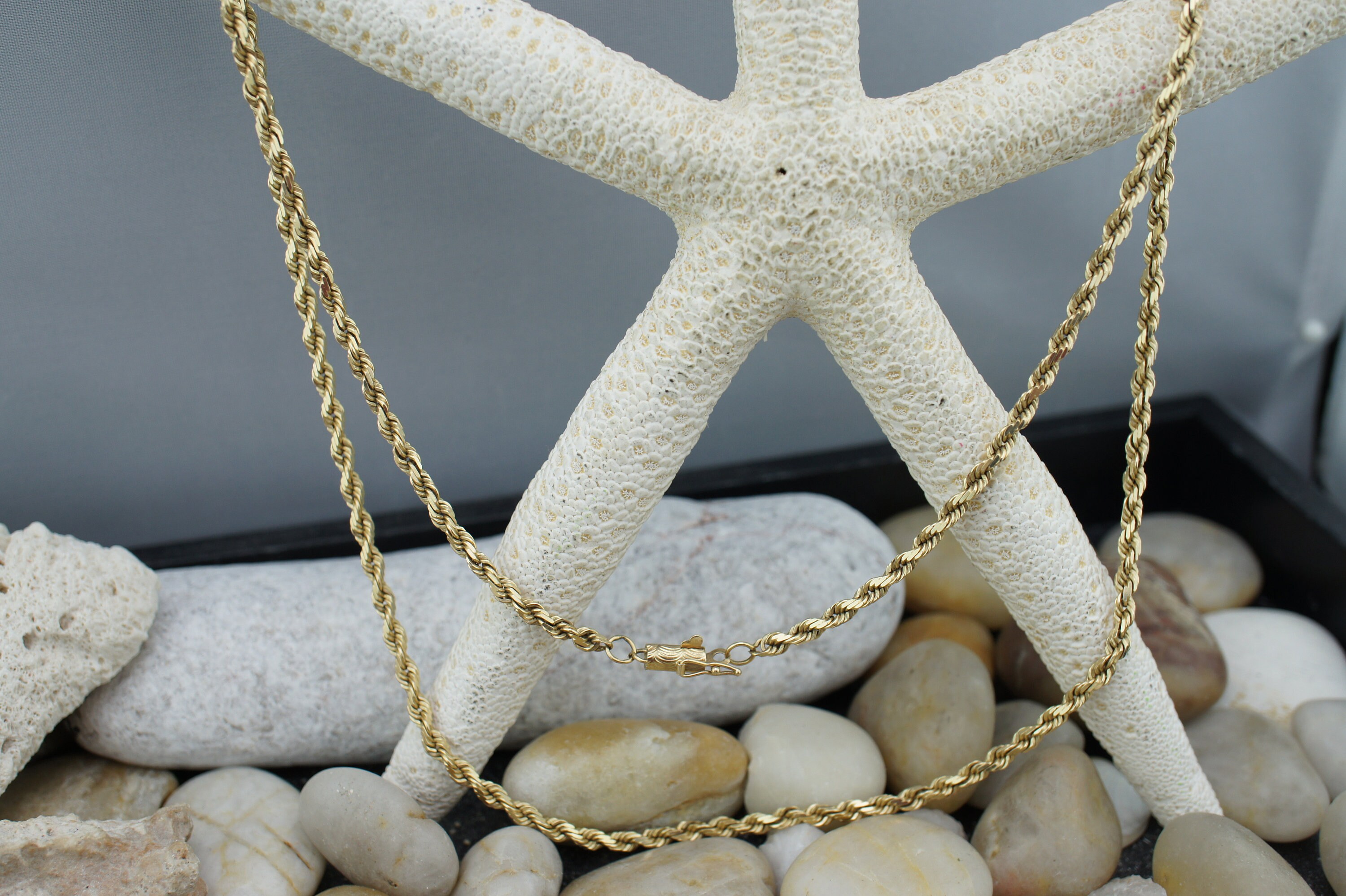 Chaîne De Montre En Or 14 Carats Pour Femme - Longueur 25 Pouces, Occasion Très Bon état