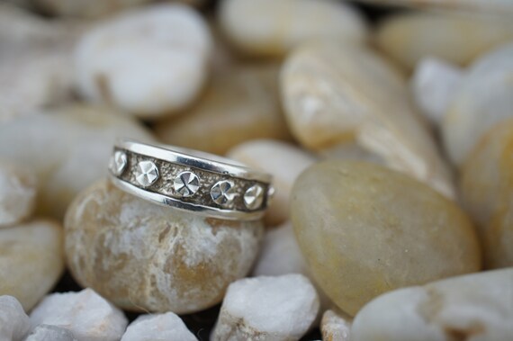Beverly Hills Silver Vintage 925 Sterling Ring Size 9.5 Band