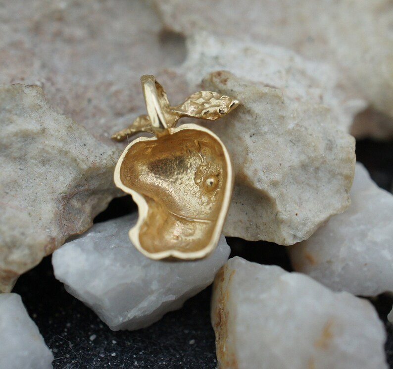 Vintage Solid Gold Pendant 14k Apple Diamond Cut Design Floral Gift Art Deco Jewelry for Chain DD