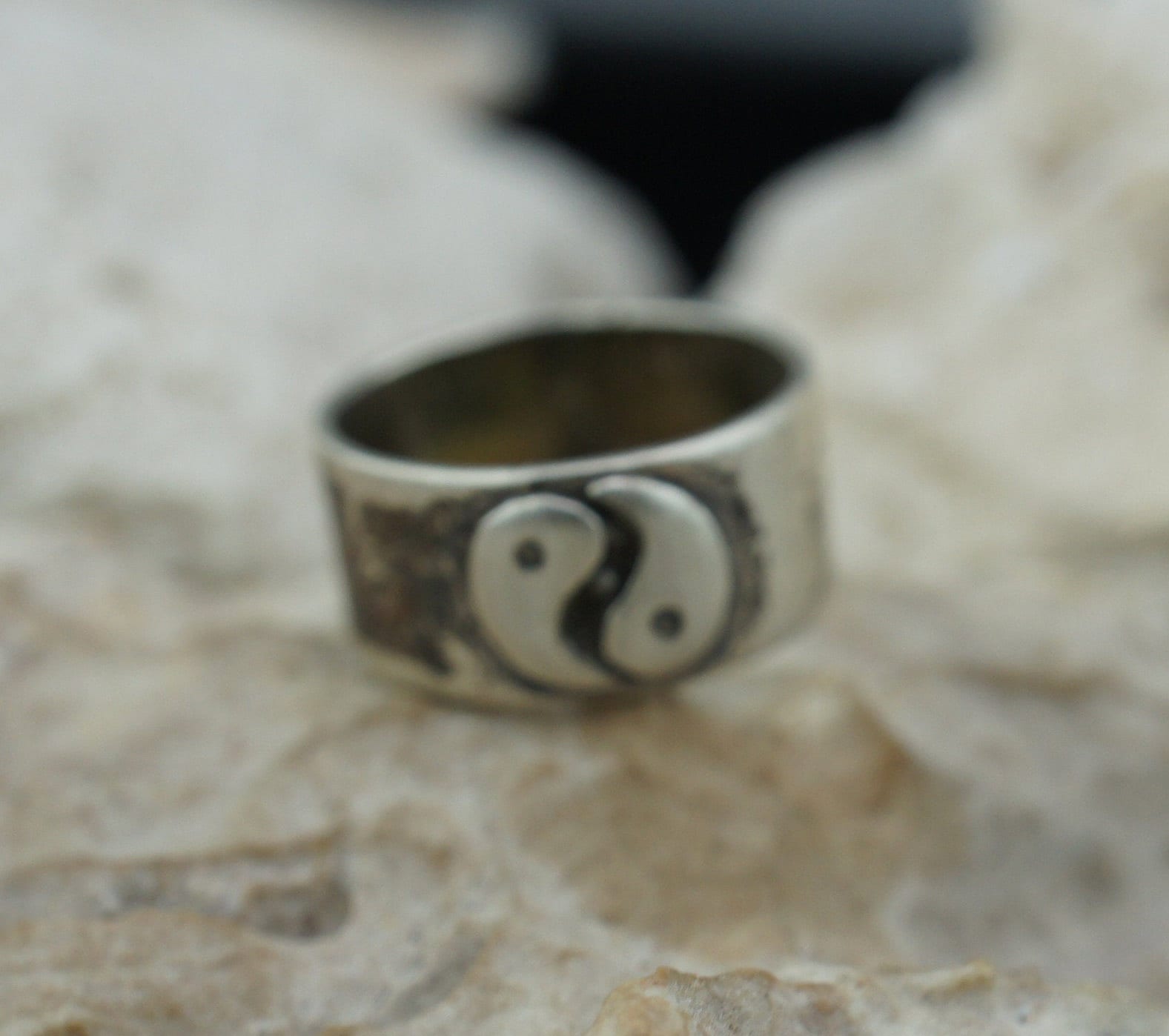 Vintage 925 Sterling Silver Ring Size 7 1/4 Yin Yang Symbol Wide