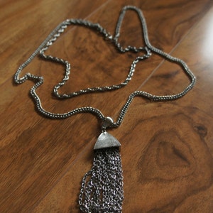 Estate Vintage Jewelry Necklace  Silver  Chain Pendant  Triangle Stamping S-012