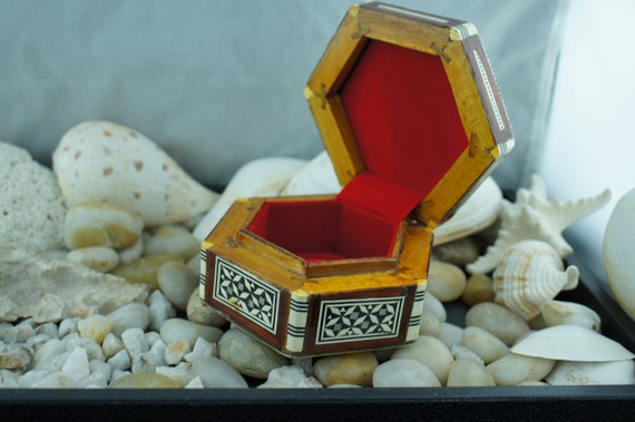 Vintage Elegant Hexagon Jewelry Box Storage Organ… - image 1