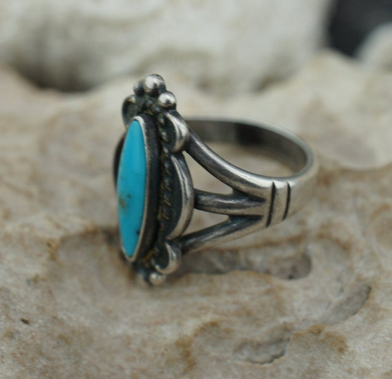 Intricate Vintage Zuni Native American Turquoise Rhombus Sterling Silver Ring Intricate Vintage Zuni Native American Turquoise Rhombus Sterling Silver Ring