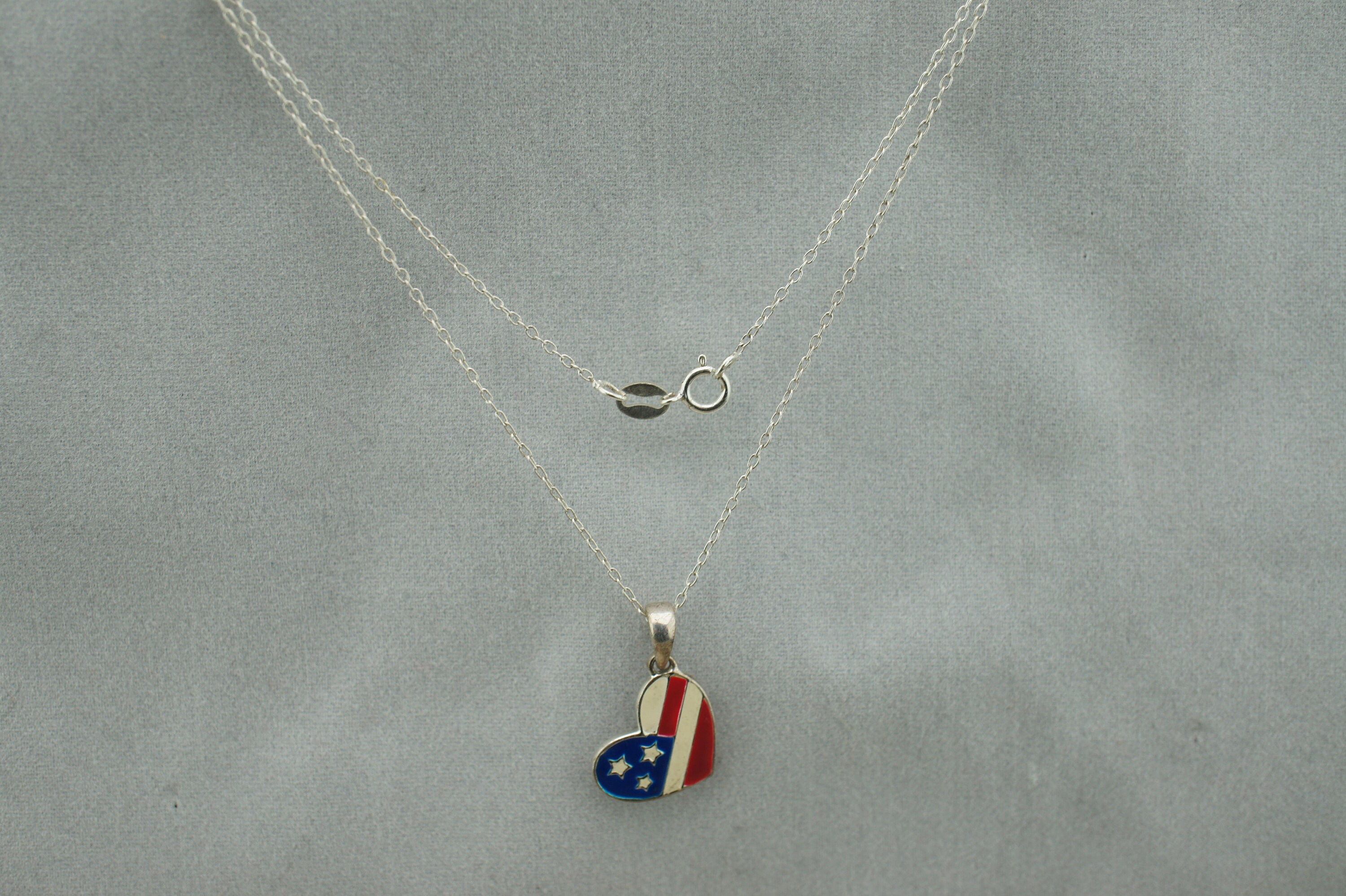 【ROMANTIC CROWN】24SU★ SILVER CLIP PENDANT TEE SHIRT HUYHOAT Men Women Hip Hop Crown with King Pendant Necklace
