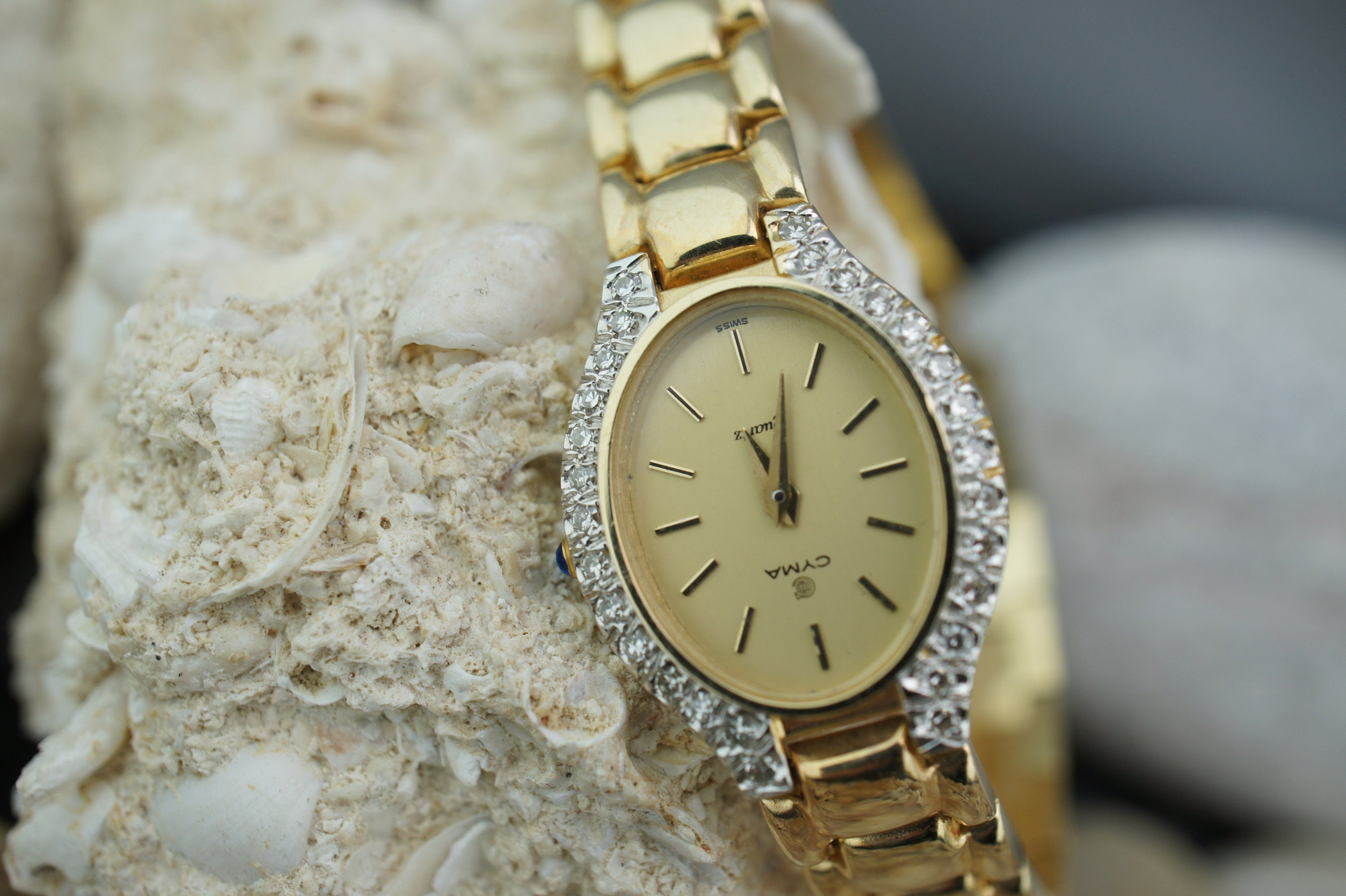 Cyma 14K Solid Gold Diamonds Ladies Watch Quartz Vintage Cyma 14K Solid Gold Diamonds Ladies Watch Quartz Vintage