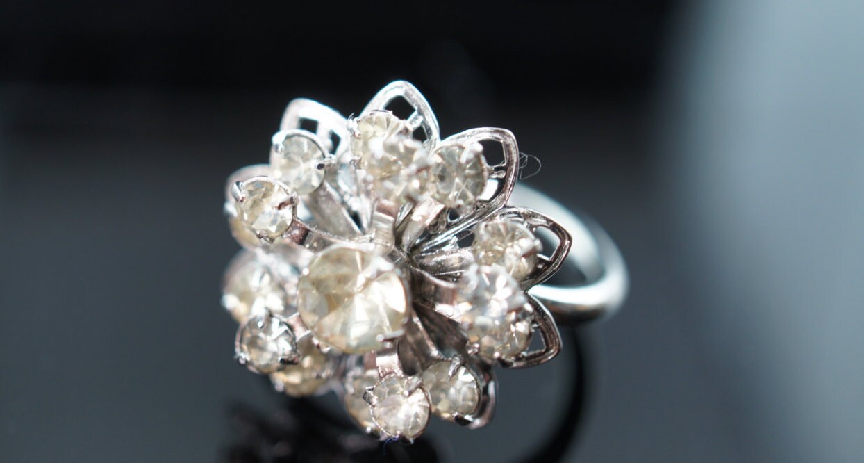Art Deco Jewelry Vintage Silver Tone Ring Dimensionless Cz