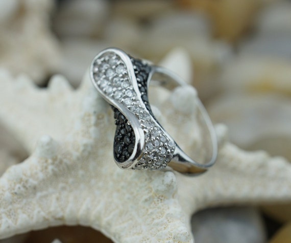 925 STERLING SILVER Ring Size 8 Cz Black Clear Signet Yin 925 STERLING SILVER Ring Size 8 Cz Black Clear Signet Yin