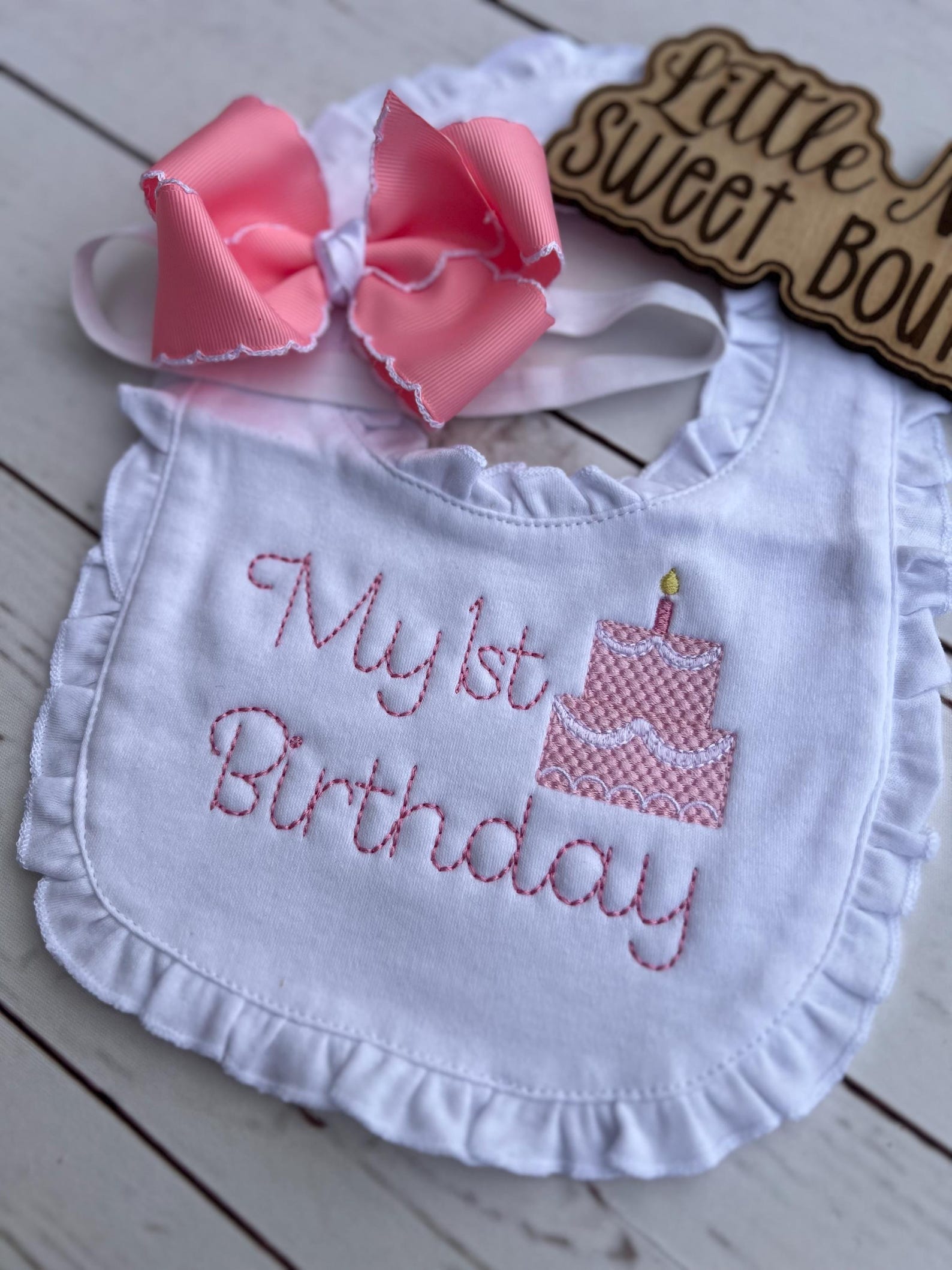 Embroidered 1st Birthday Ruffle Bib: Pink Cake, Soft Cotton - Etsy