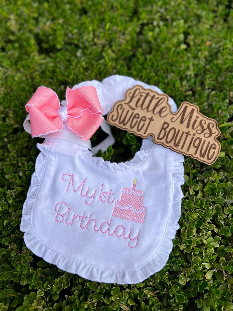 Pink Ruffle Bib Embroidered 1st Birthday Ruffle Bib: Pink Cake, Soft Cotton - Etsy