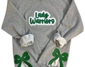 Besticktes Glitzer Sweatshirt mit Schleifen an der Seite