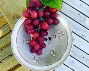 Berry colander