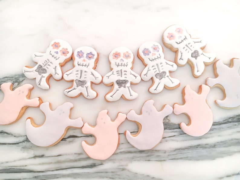 Halloween Little Ghosts & SkeletonS Cookies 1 Dozen Day of the Dead / Dia de muertos, Babyshower, birthday, Class Gifts, Bridal Shower, Bild 2