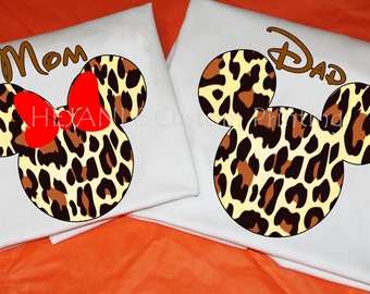 Mamá y papá leopardo Reino Animal viaje personalizado impreso camiseta Set - Safari viaje Minnie y Mickey adultos juego conjunto camiseta de Disney
