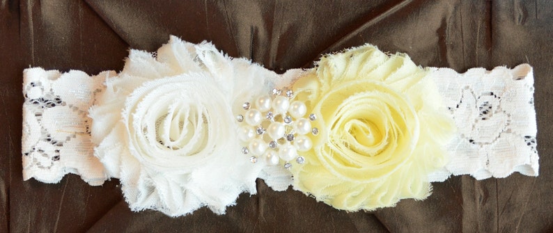 Wedding Garter Ivory Garter Keepsake Garter Toss Garter Ivory Lace Garter Bridal Garter Set Shabby Chiffon Light Yellow Wedding Garter