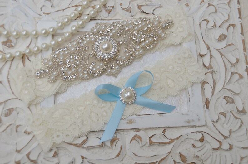 Pearl Bridal Belt HK89NU8 Garter Lace Garter Bridal Garter Set Wedding Garter Set w Light Blue Bow Wedding Garter Blue Wedding Garter