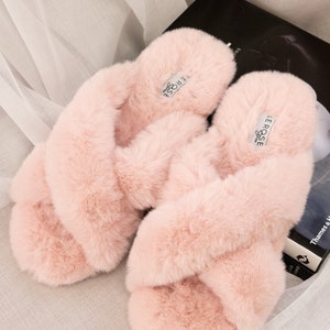 Fluffy Slippers // Knit Slippers // Bridesmaid Slipper // Fluffy Bridesmaid Slippers // FLUFFY