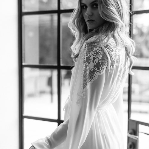 Lace Maxi Robe Including Slip / Lace Bridal Robe / Bridesmaid Robes / Robe / Bridal Robe / Bride Robe shops / Bridal Party Robes / LUNA