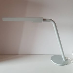 Candeeiro de mesa tubo luz cinza claro