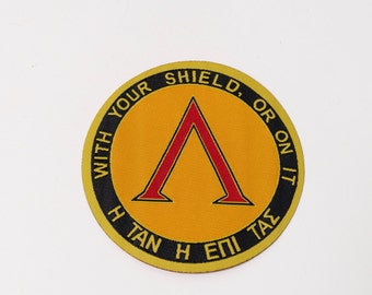 Sparta Griekse geborduurde stoffen patch - met je schild of erop - (1 stuk) - 3'' ronde vorm, geschikt voor opstrijken, opnaaien of veiligheidsspeld.