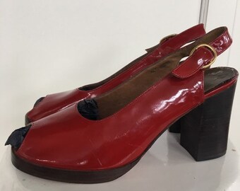 Vintage 60's patent red leather, chunky heel, peep toe pumps - size 6