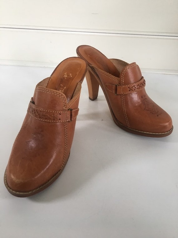 Vintage leather high heel clogs- size 8 - image 1
