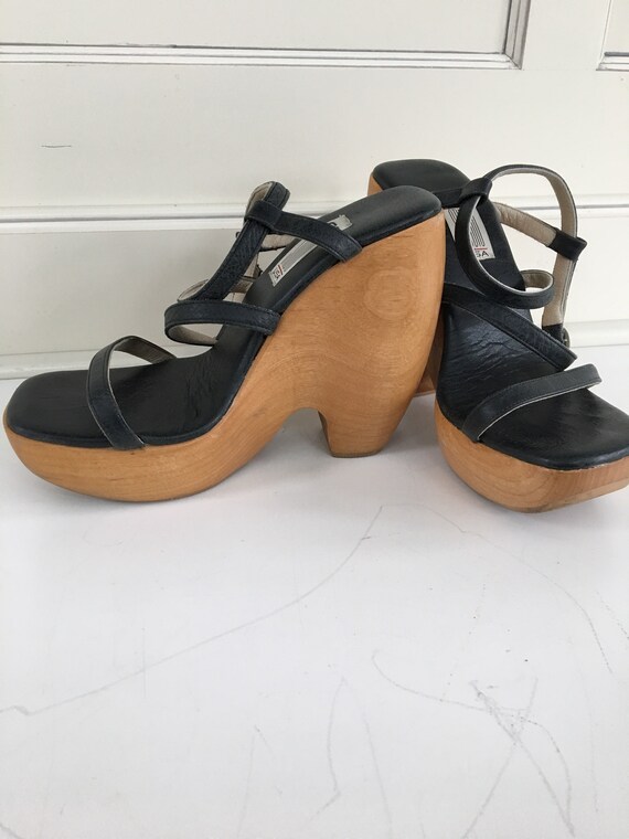 Vintage 90's strappy platform leather high heels -