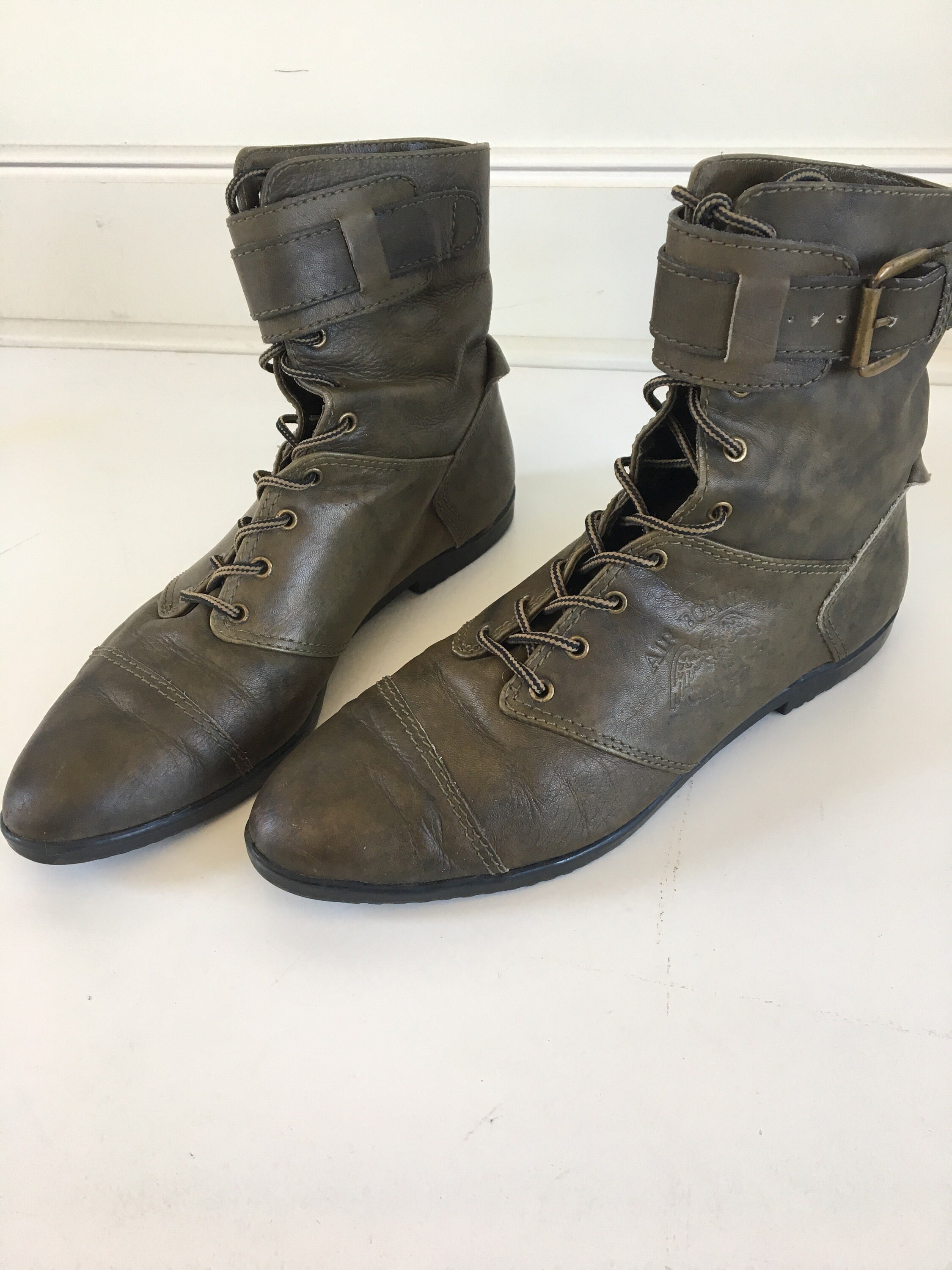 combat boots 80s