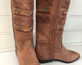 Vintage thick leather pull on boots- Kilim and leather boots- Us women size 7