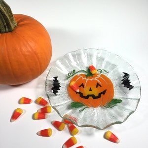 Halloween Candy Dish, Pumpkin Bowl, Fused Glass Dish, Glass Pumpkin, Jack-o-lantern image 3