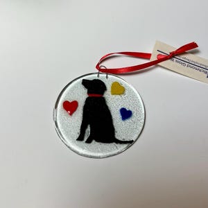 Svart labradorprydnad: Solfångare i smält glas för labrador retriever bild 3