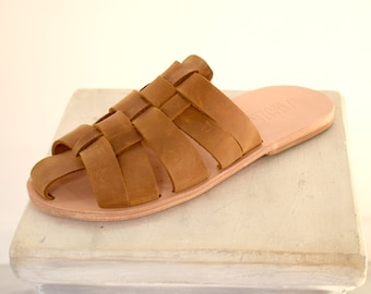Huarache sandals for men in fisherman design with leather in Light Brown color